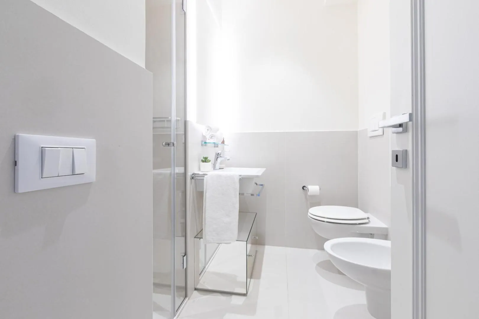Centrale Suite With Balcony - Top Collection Milan