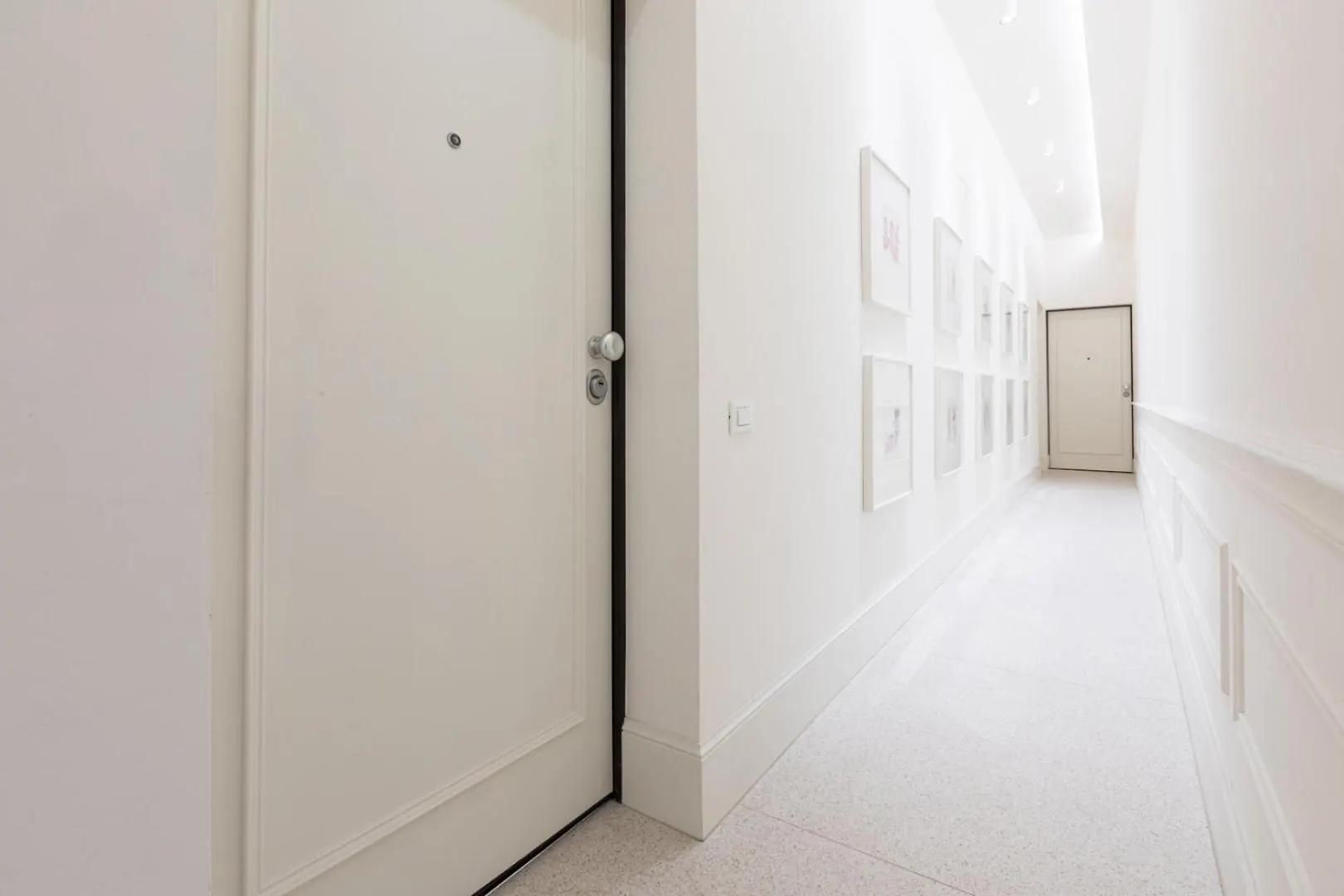 Centrale Suite With Balcony - Top Collection Milan 0*,  Italy