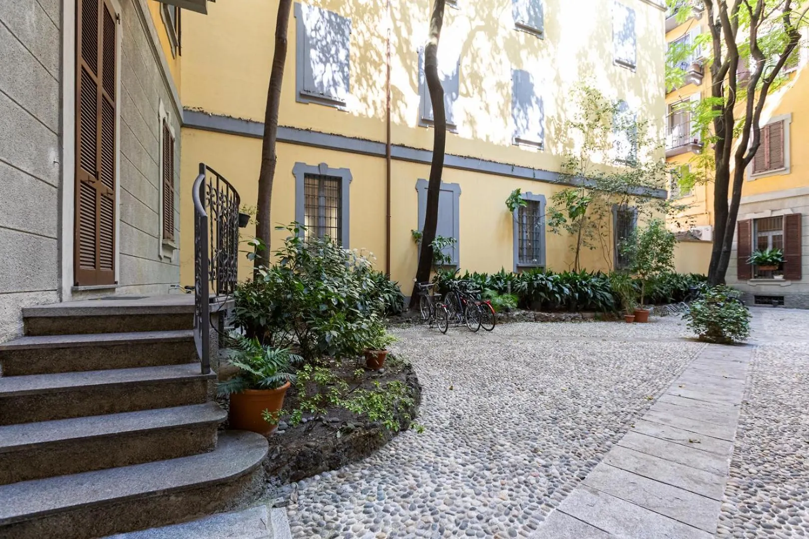 Centrale Suite With Balcony - Top Collection Milan 0*,  Italy
