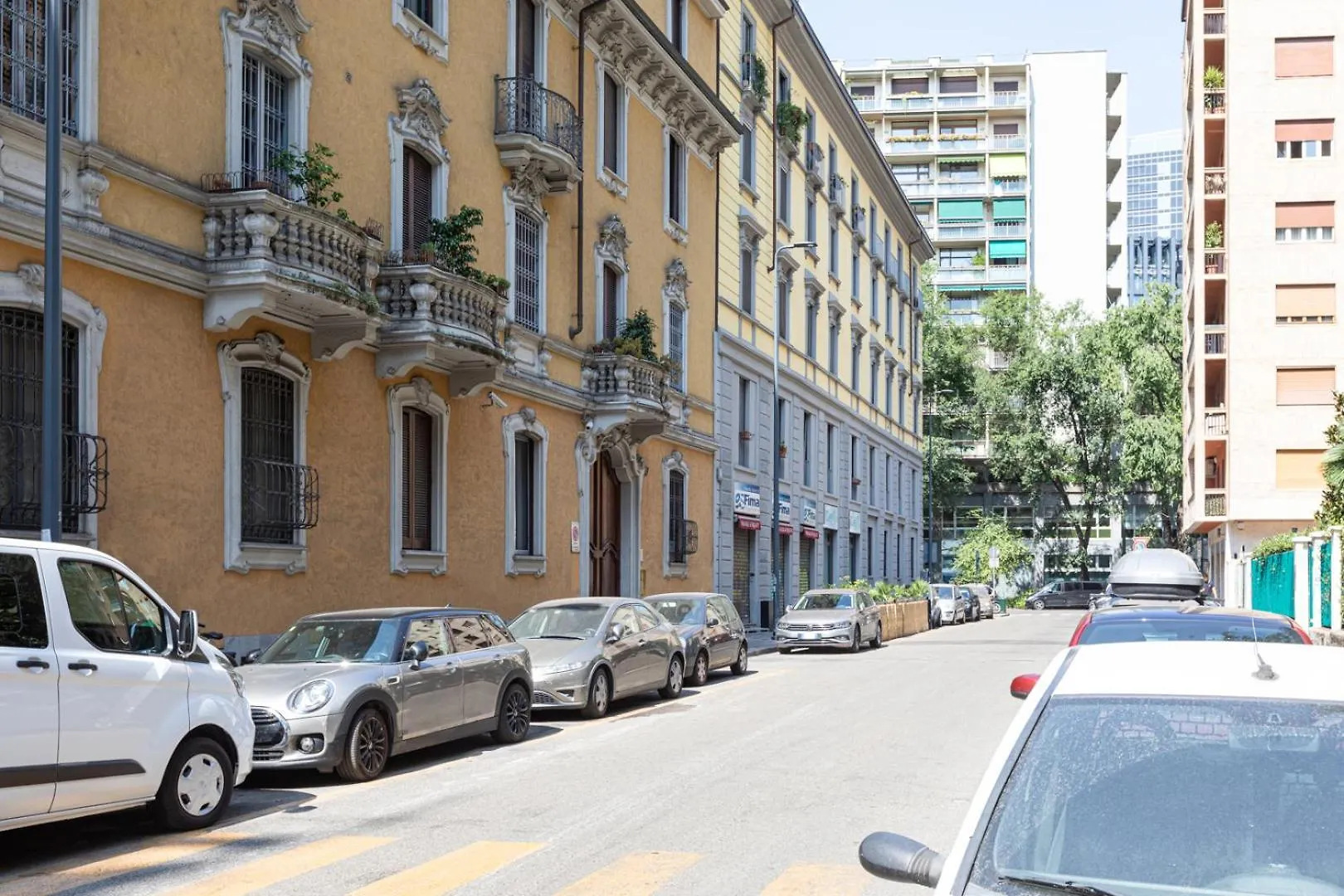 Apartment Centrale Suite With Balcony - Top Collection Milan Italy
